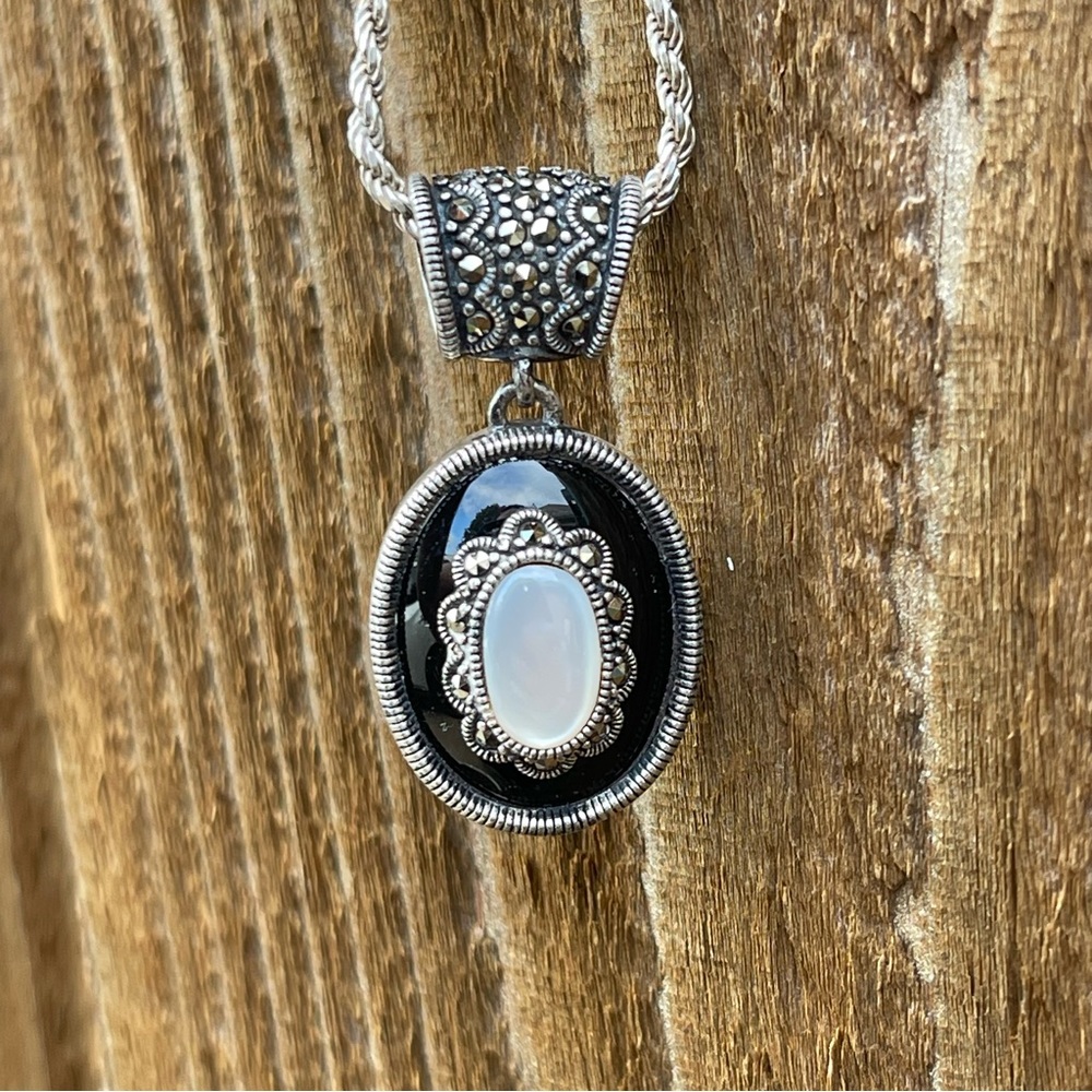 VTG Estate - Sterling Silver & Marcasite Twist Chain Pendant Necklace